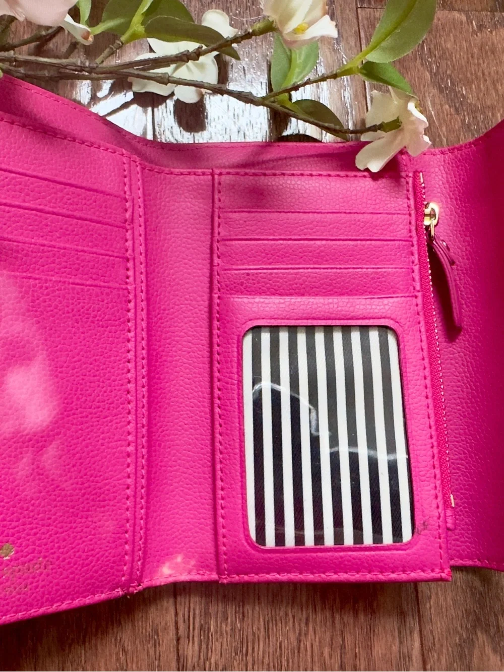 KATE SPADE Mahogany/Radish Lily Avenue Patent Leather Kieran Trifold Wallet